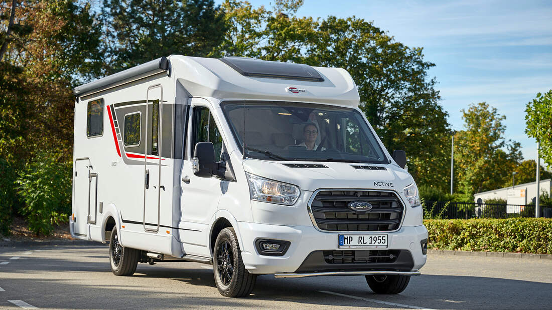 B Rstner Lineo T Schlanke Wohnmobile Auf Ford Promobil