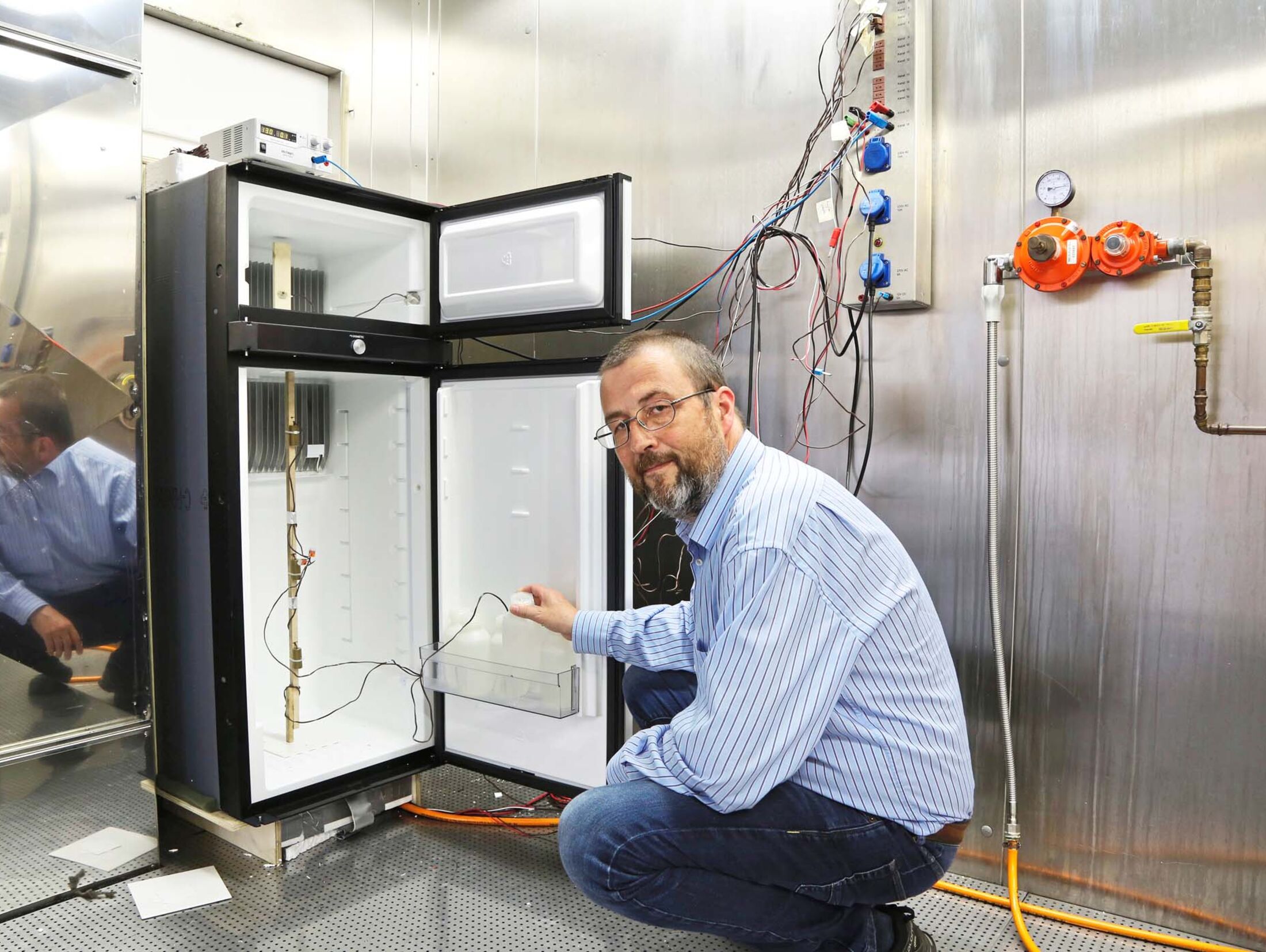 Absorberkühlschrank-Test: Dometic 10 in der Klimakammer