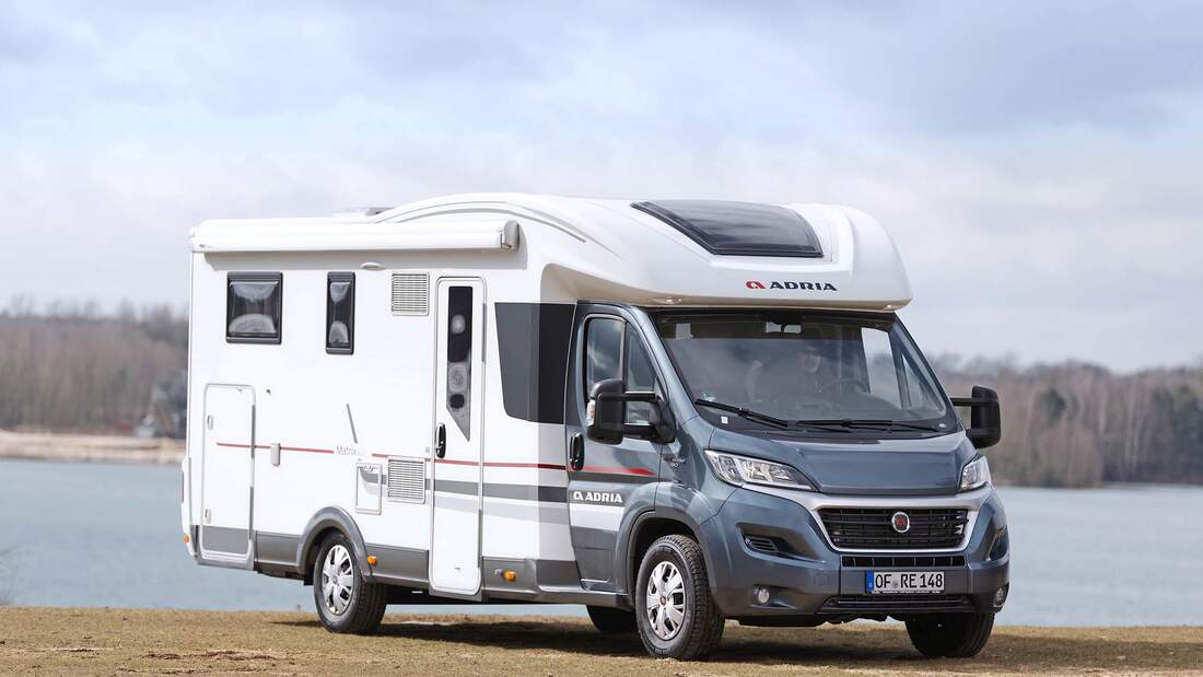 4 Adria-Reisemobile im Vergleich: Alles eine Typfrage - Promobil