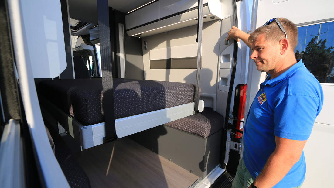 Adria Twin Supreme 600 SX
