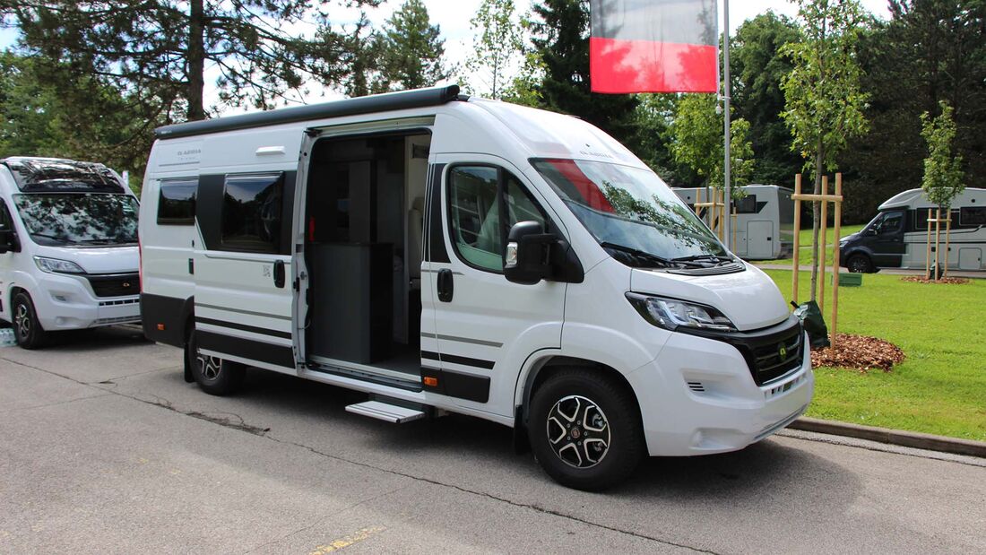 Adria Twin Twin (2025)