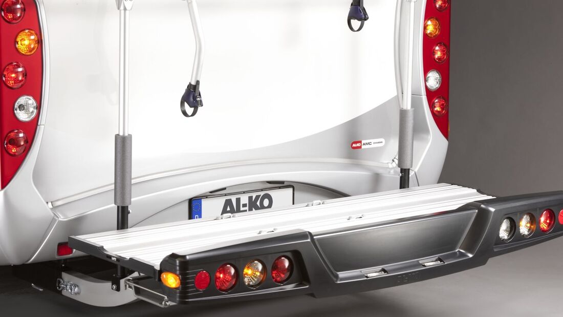 Alko zeigt auf dem Caravan Salon den Lastenträger backpack 150, der am Chassis befestigt 150 Kilogramm Nutzlast aufnimmt. 