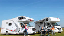 Alkovenmobile Challenger Genesis und Eura Mobil Activa One