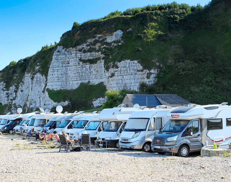 Wohnmobil Mit Pkw Garage Bis 7 5 Tonnen