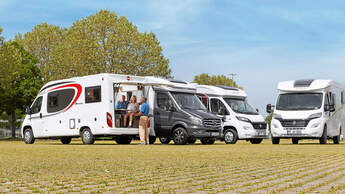 Aus dem Angebot an KOMPAKTEN TEILINTEGRIERTEN stechen drei Mobile von Bürstner, Hobby und Hymer mit besonderen Eigenschaften hervor. 