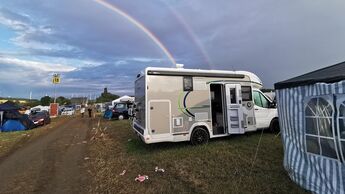 Außenansicht, Seite, Regenbogen, Camp