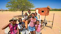 Autowrack im Damaraland in Namibia