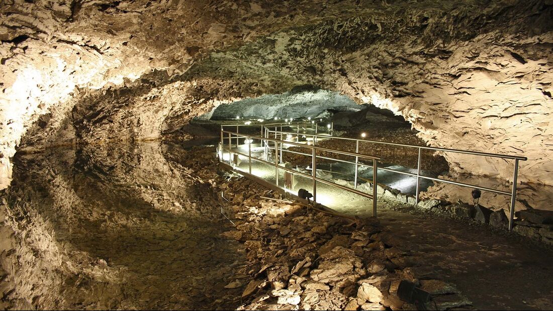 Begehbare Höhlen Barbarossahöhle
