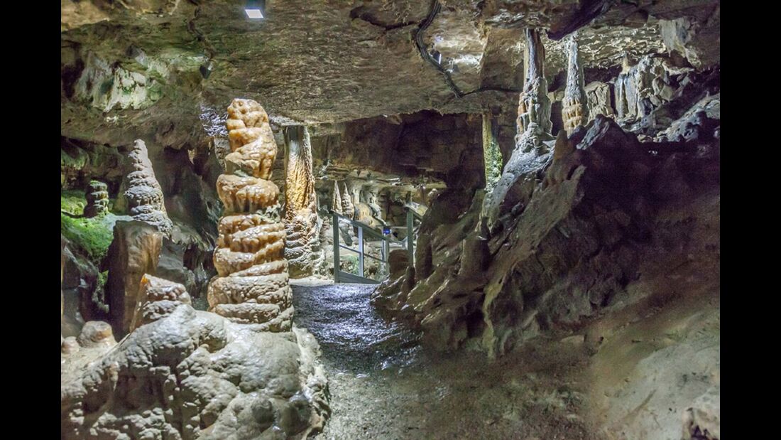 Begehbare Höhlen Erdmannshöhle