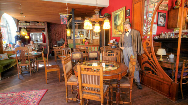 Café Sherlock im kleinen Ort Hillesheim
