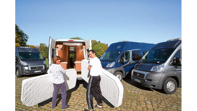Vergleichstest Campingbusse Mit Einzelbetten Promobil