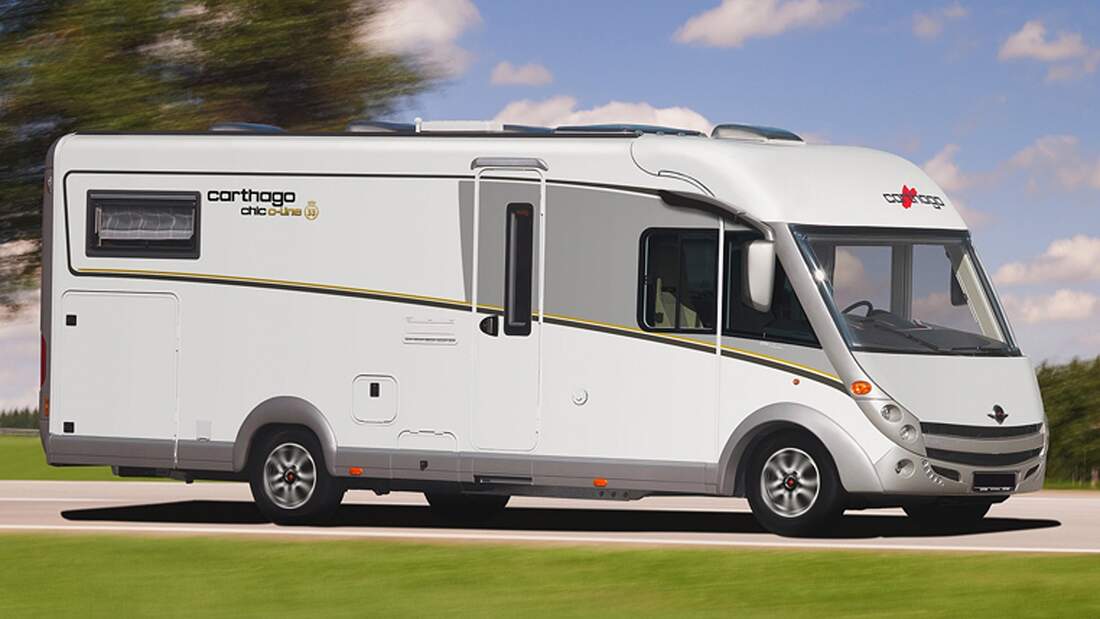 Carthago legt zum 33-jährigen Firmenjubiläum zwei Jubilee-Editionsmodelle auf: den chic c-line l 33 und den c-tourer l 33.
