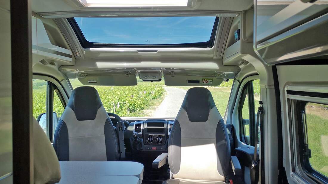 Challenger V114 Campingbus (2020)