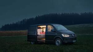 Custom-Bus Holzklasse