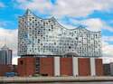 Die Elphilharmonie ist schon jetzt Hamburgs Touristenmagnet.