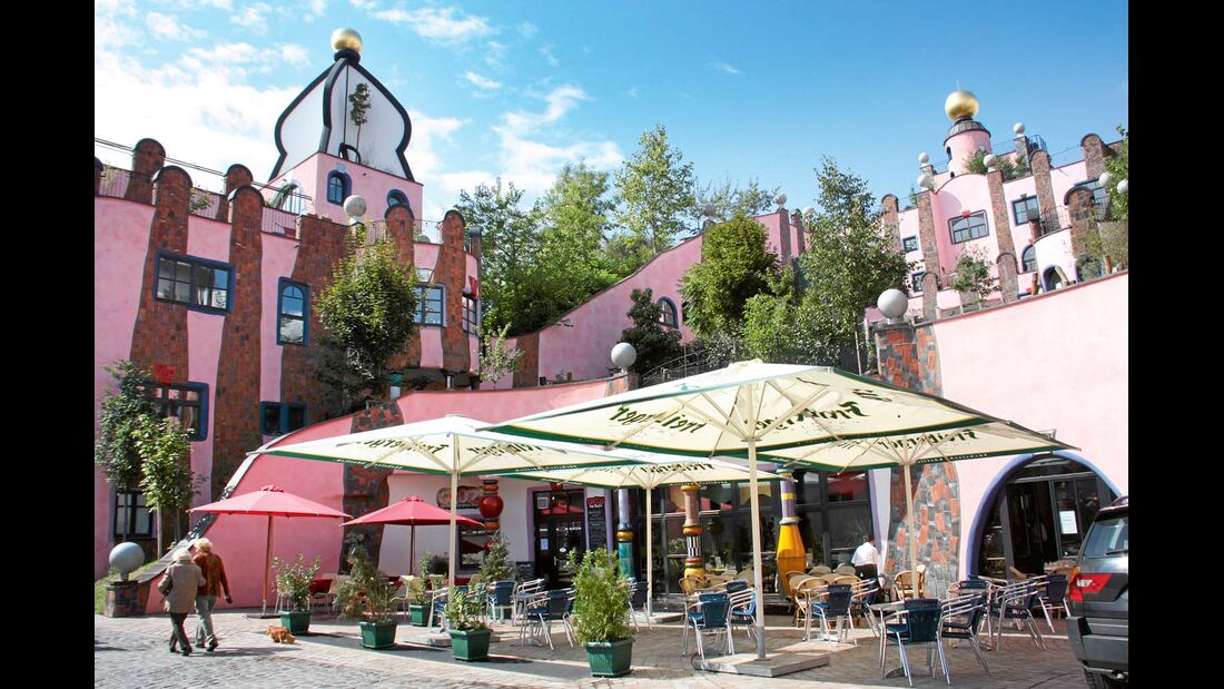 Die Grüne Zitadelle in Magdeburg ist das letzte Projekt des Künstlers Friedensreich Hundertwasser.