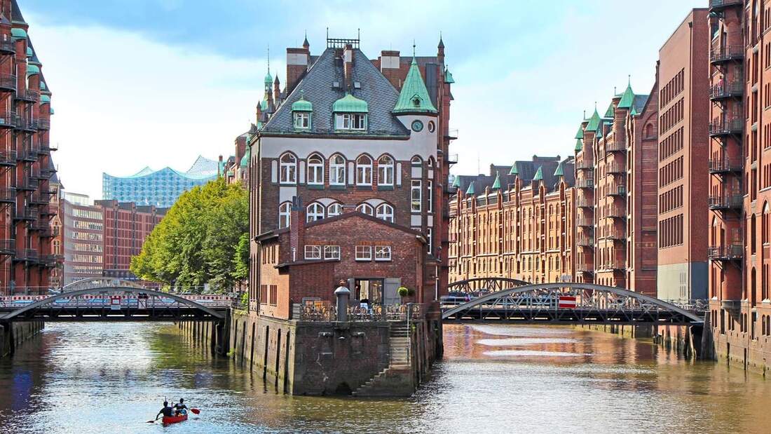 Die nahe Hansestadt Hamburg.