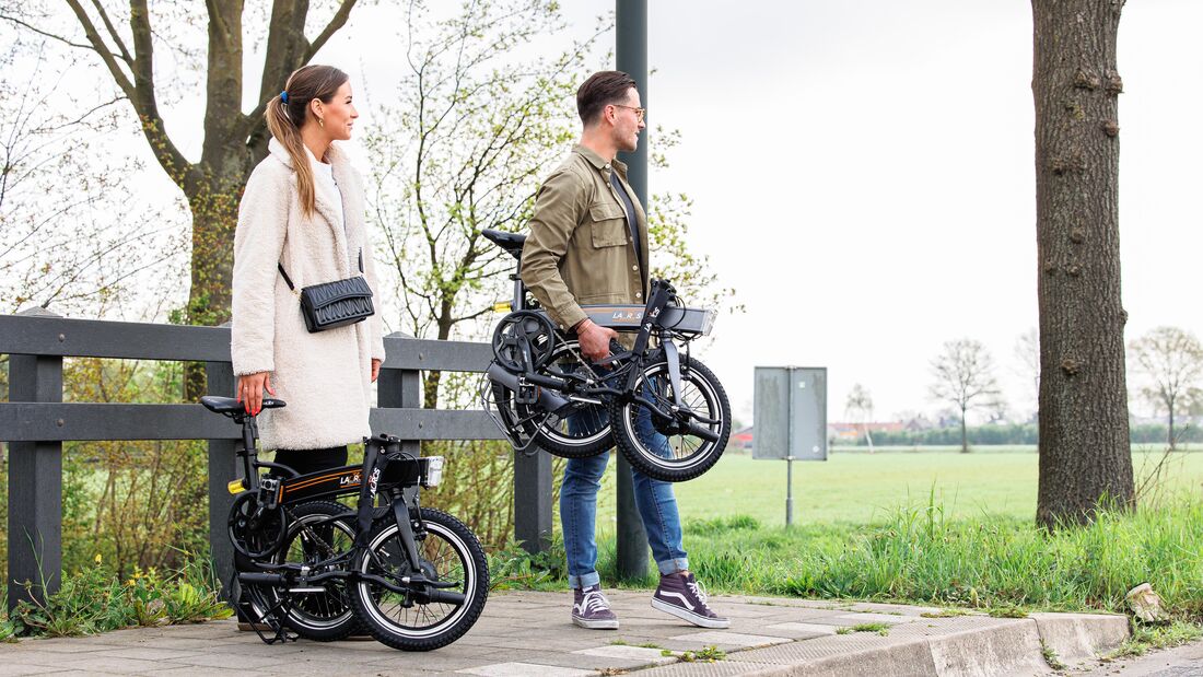 Elektrische Fahrräder von Lacros - Falträder tragen