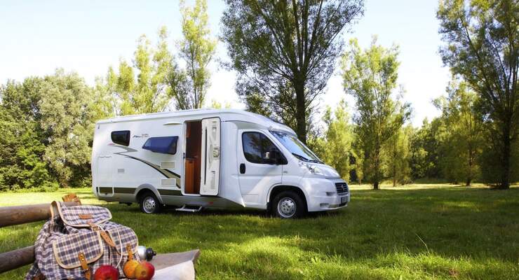 Endlich mit Caravan oder Reisemobil in den Urlaub. Werden allerdings Langfinger aktiv, kann aus der Freude schnell Frust werden.