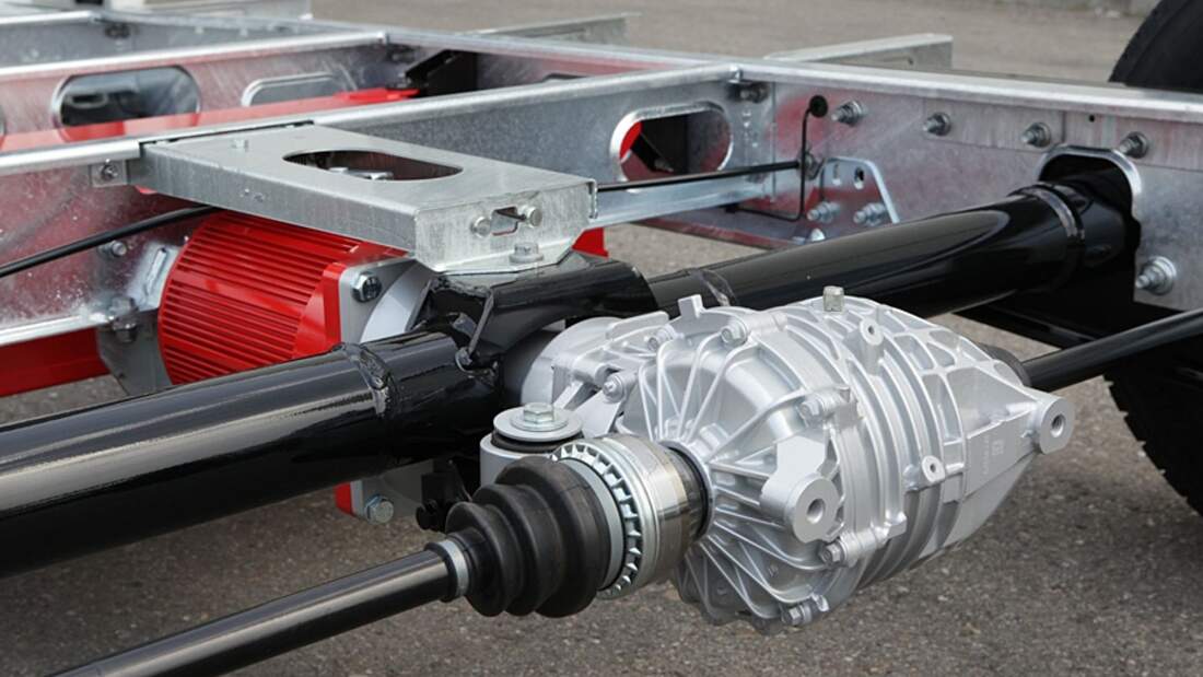 Fahrzeugtechnik-Spezialist Alko zeigt auf dem Caravan Salon sein weiterentwickeltes Electric-Power-Chassis an drei Ständen