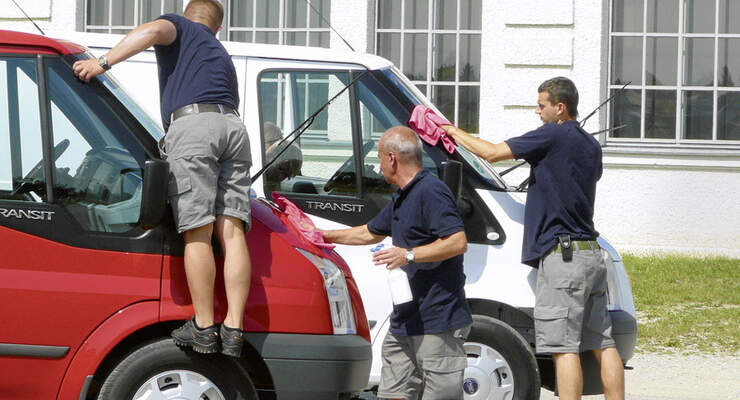 Ford Transit, Vorstellung