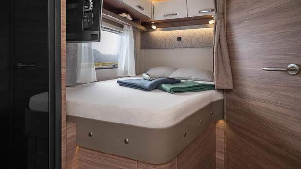 Französisches Bett, Teilintegriert, Caraloft, Ford