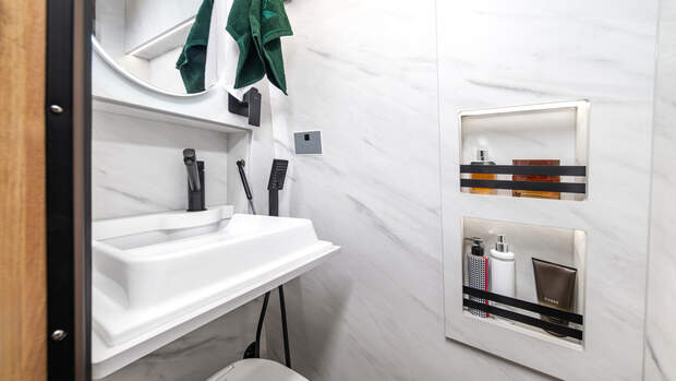 Globe-Traveller Falcon 2YS