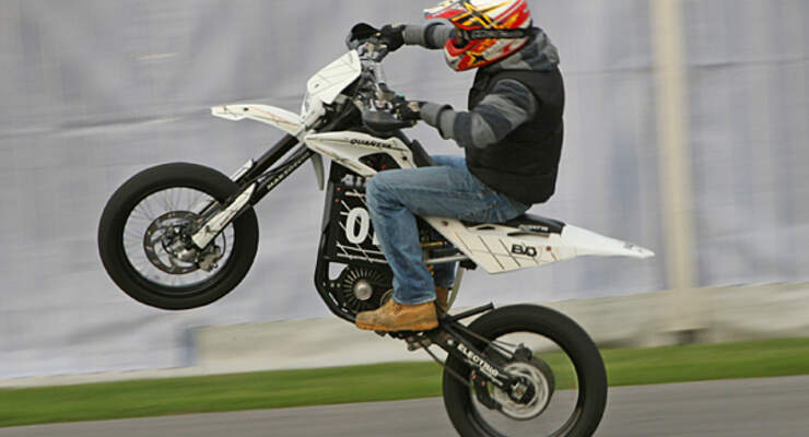 HaWi Eggenfelden Quantyas Enduro Elektro Reisemobil