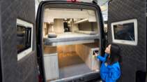 Heckbett, verstellbare Liegefläche, Campingbus, verkleidete Hecktüren, Heckgarage