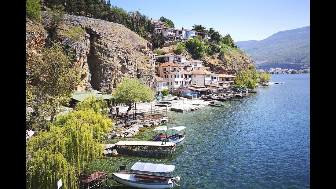 In Dalmatien endet für viele die Reise-Welt. Landschaftliche, kulturelle und klimatische Reize locken indes weiter nach Albanien, Mazedonien und Griechenland.