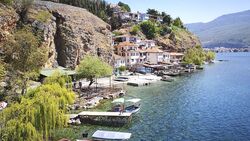 In Dalmatien endet für viele die Reise-Welt. Landschaftliche, kulturelle und klimatische Reize locken indes weiter nach Albanien, Mazedonien und Griechenland.