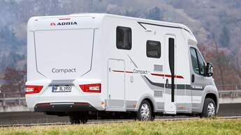 Langer Überhang und kurzer Radstand beim Adria Compact