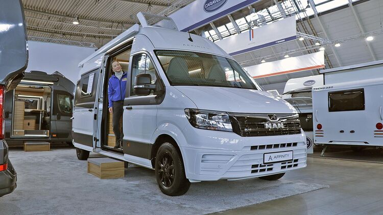 Auf VW Crafter-Basis: Custom-Bus bringt gemütliches Allrad-Wohnmobil