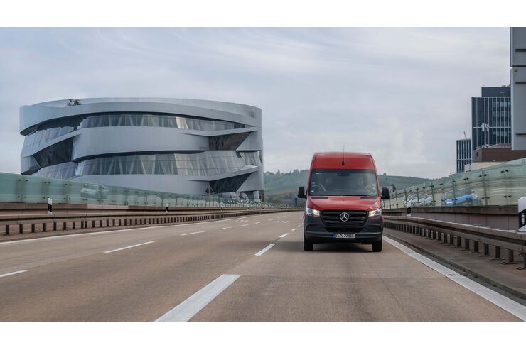 E-Kastenwagen Mercedes E-Sprinter (2023): Elektro-Van fährt im Test 485 Kilometer