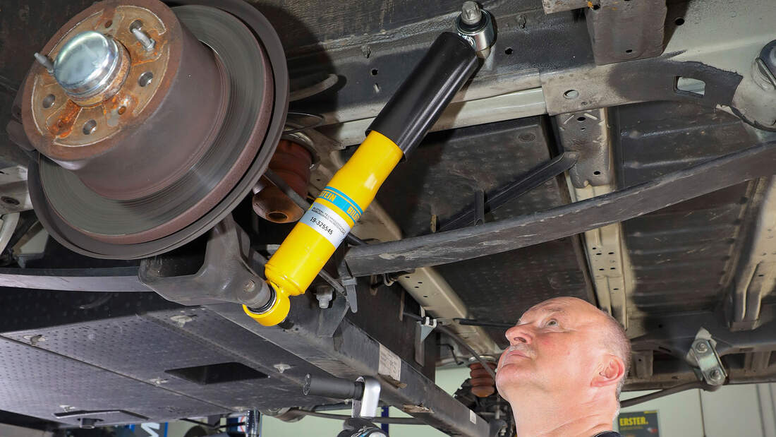 11-Zoll Gasfeder 500N Für Wohnmobil-Türen & Klappen – 280 Mm Mittenabstand, 100 Mm Hub, Inkl. Flachanschluss