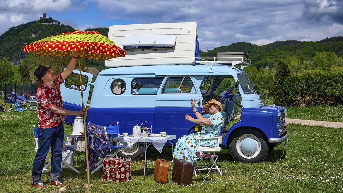 Oldie Bedford Dormobile