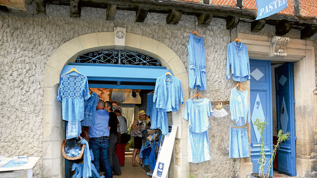 Pastelgefärbte Blusen aus der Manufaktur "La Ferme au Village"