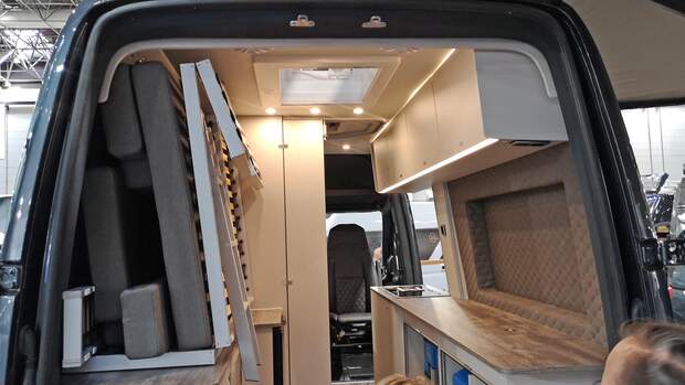 Phantommobil Aquila Ghost (2023) Sprinter 4x4 Campingbus 
