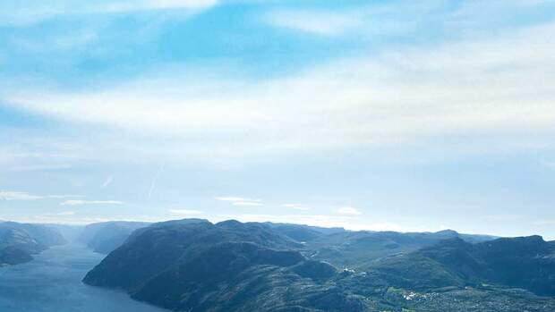 Preikestolen über Lysefjord Norwegen