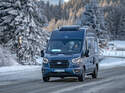 Premiere Carado Campingbus Totale von vorne rechts