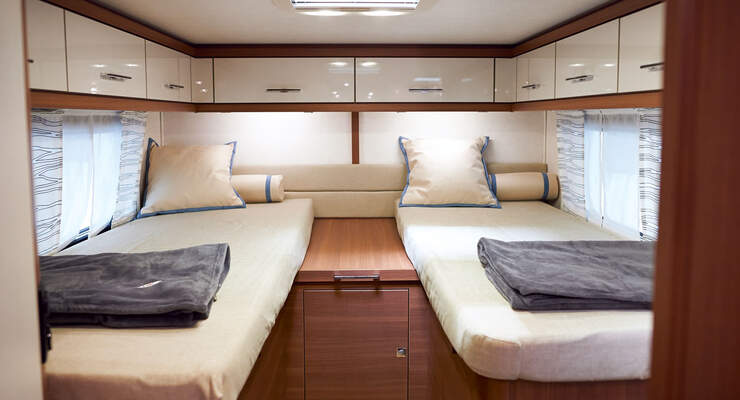 Premiere: LMC Breezer Lift, Schlafzimmer