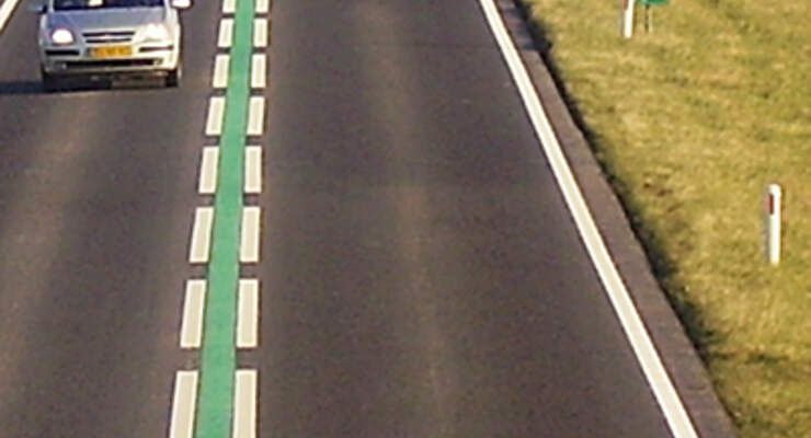 Reisemobil Fahrbahnmarkierung Niederlande