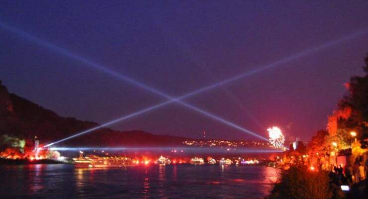 Rhein in Flammen