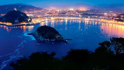 San Sebastián bietet einen der schönsten Stadtstrände weltweit.