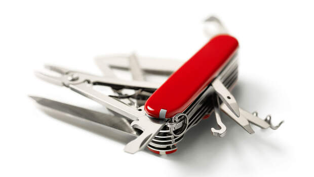 Schweizer Taschenmesser oder Leatherman, mit einem Multifunktionswerkzeug lässt sich viel schnell erledigen.