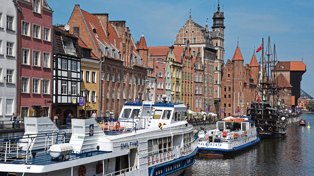 Stadt, Kanal, Boote, Fassaden, Himmel