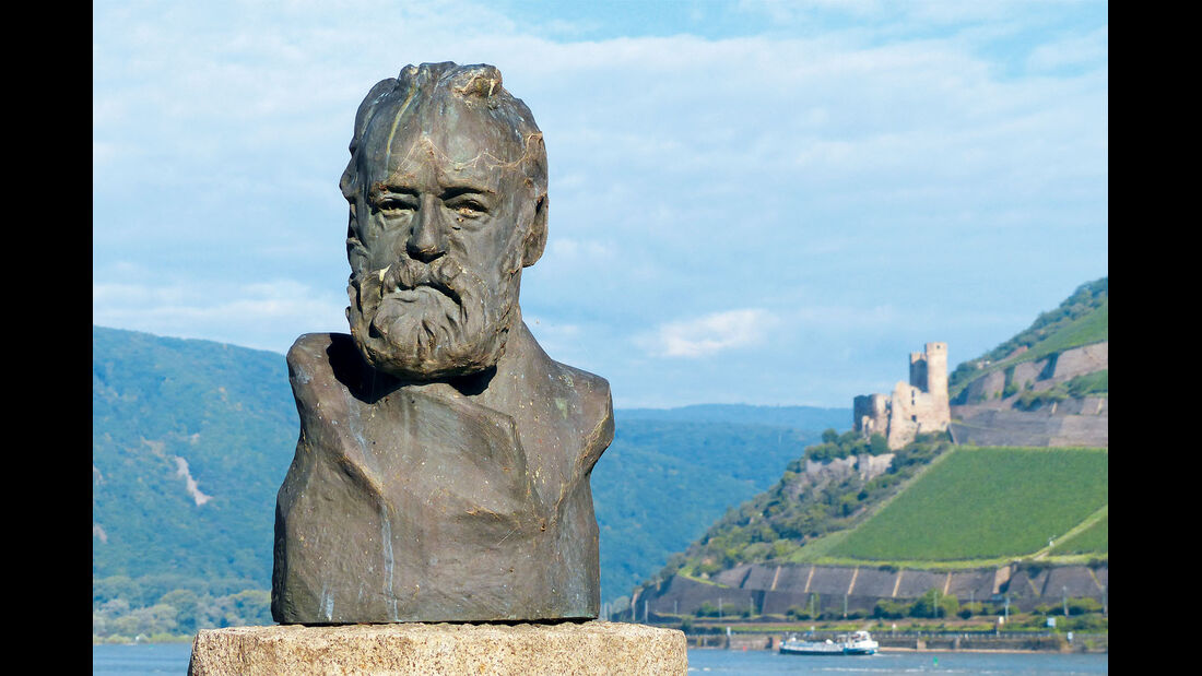 Statue von Victor Hugo in Bingen.