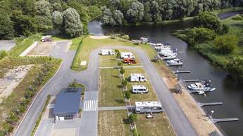 Stellplatz im Hafen am Speicher