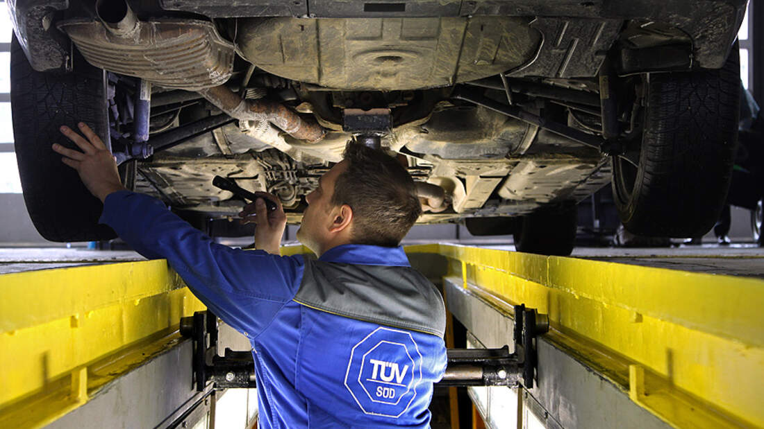 TÜV Prüfer Hauptuntersuchung