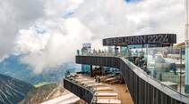 Terasse der Bergstation des Nebelhorns